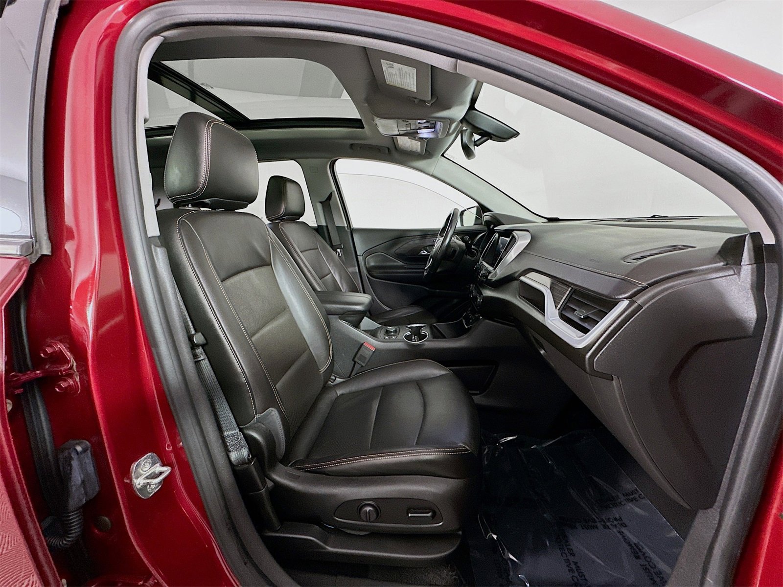 Used 2019 GMC Terrain SLT w/ Preferred Package image 29