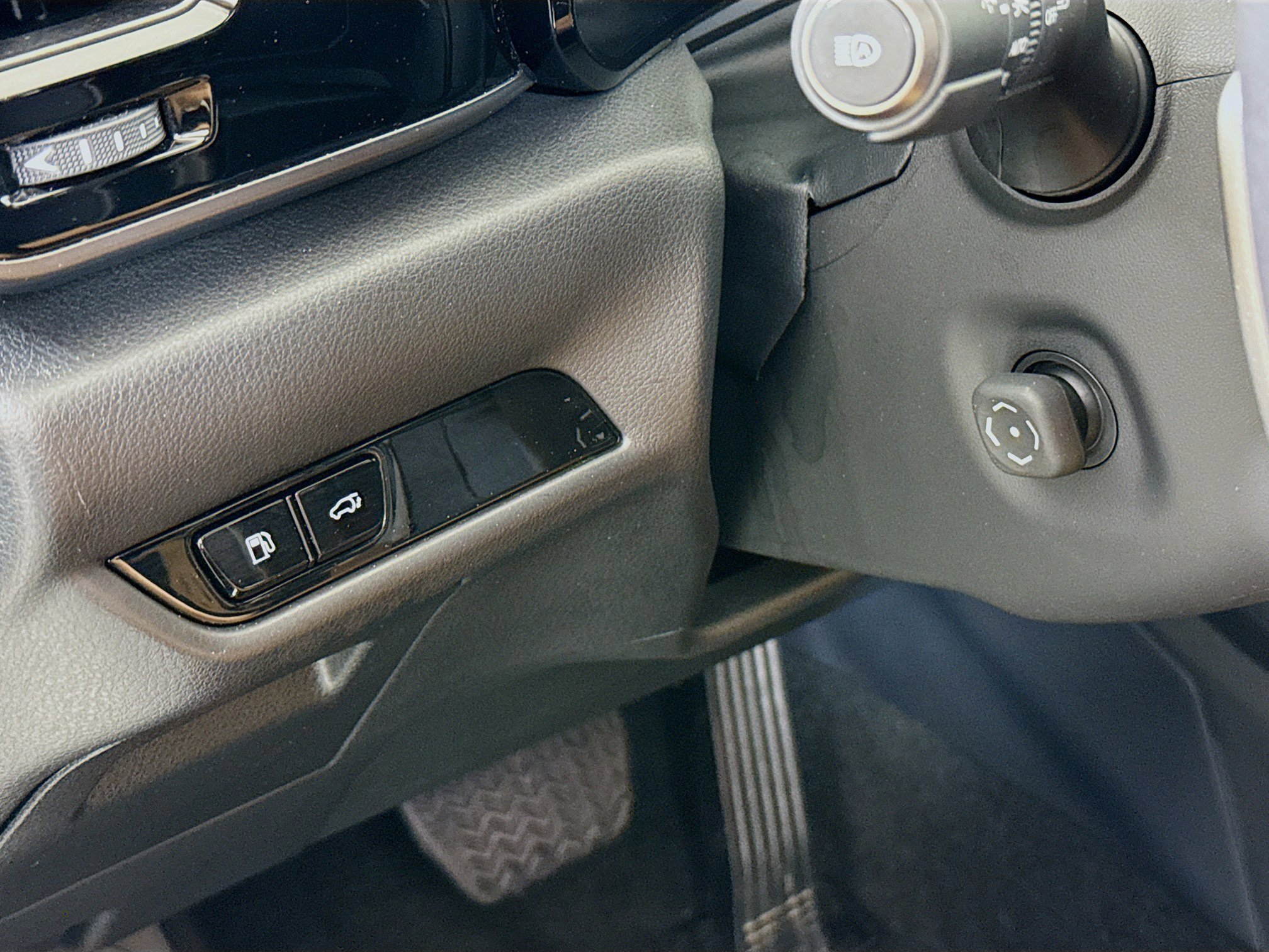 Used 2025 Lexus NX 350 350 Premium w/ Cold Area Package image 10