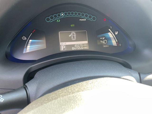 Used 2015 Nissan Leaf SL FWD image 19