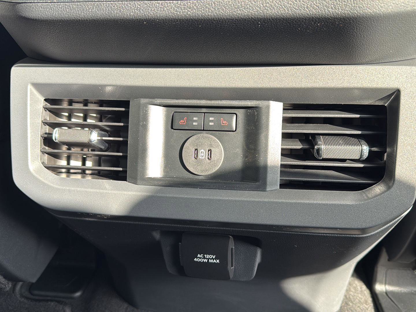 New 2026 Ford F250 Lariat w/ Chrome Package image 13