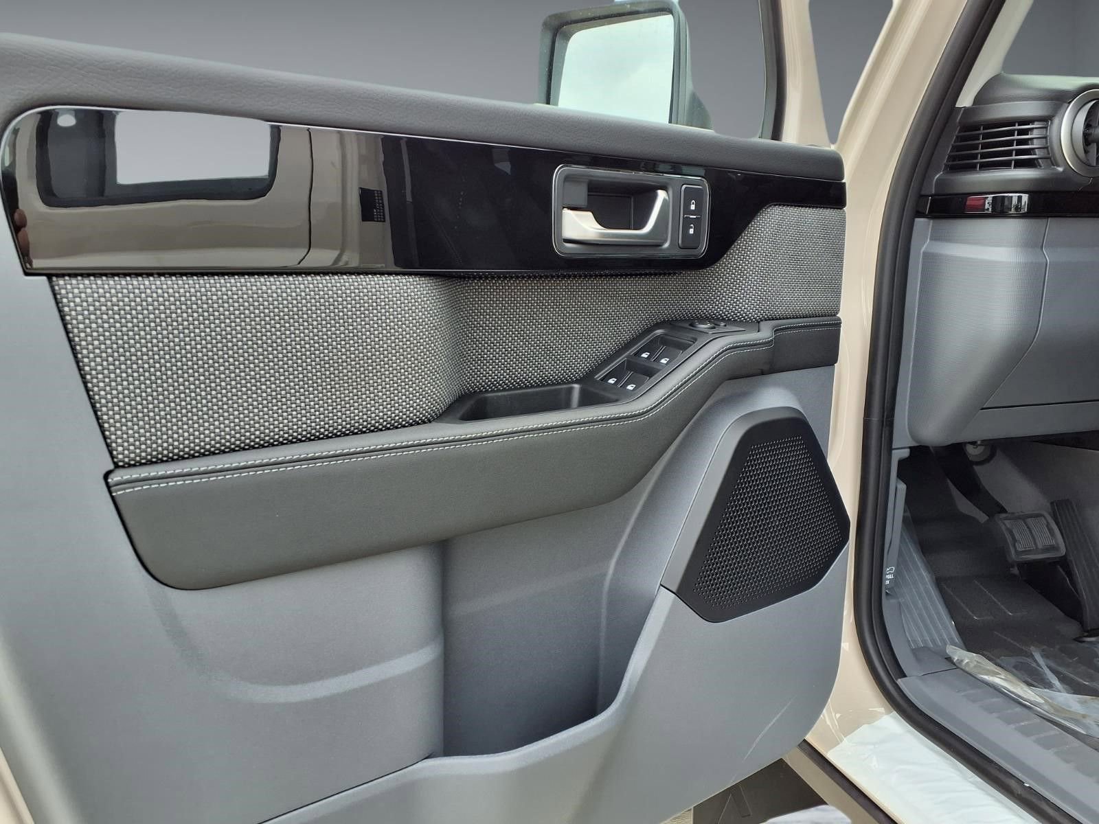 New 2026 INEOS Grenadier AWD/4WD image 13