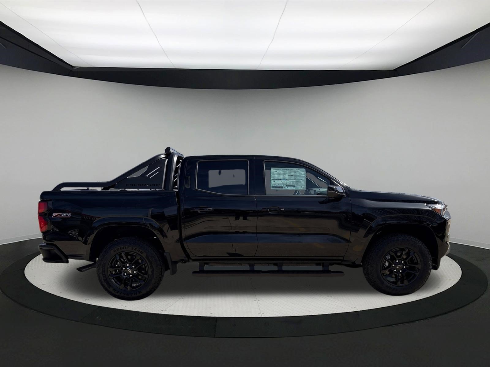 New 2026 Chevrolet Colorado Z71 w/ Midnight Edition AWD/4WD image 6