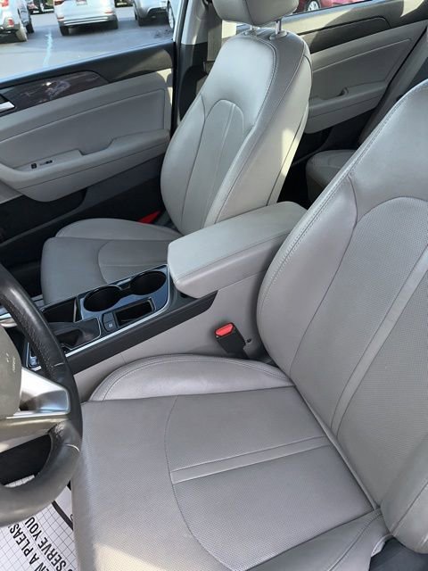 Used 2018 Hyundai Sonata Limited w/ Cargo Package image 13