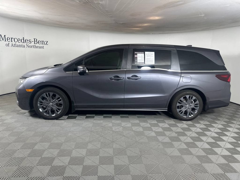 Used 2025 Honda Odyssey Touring image 4