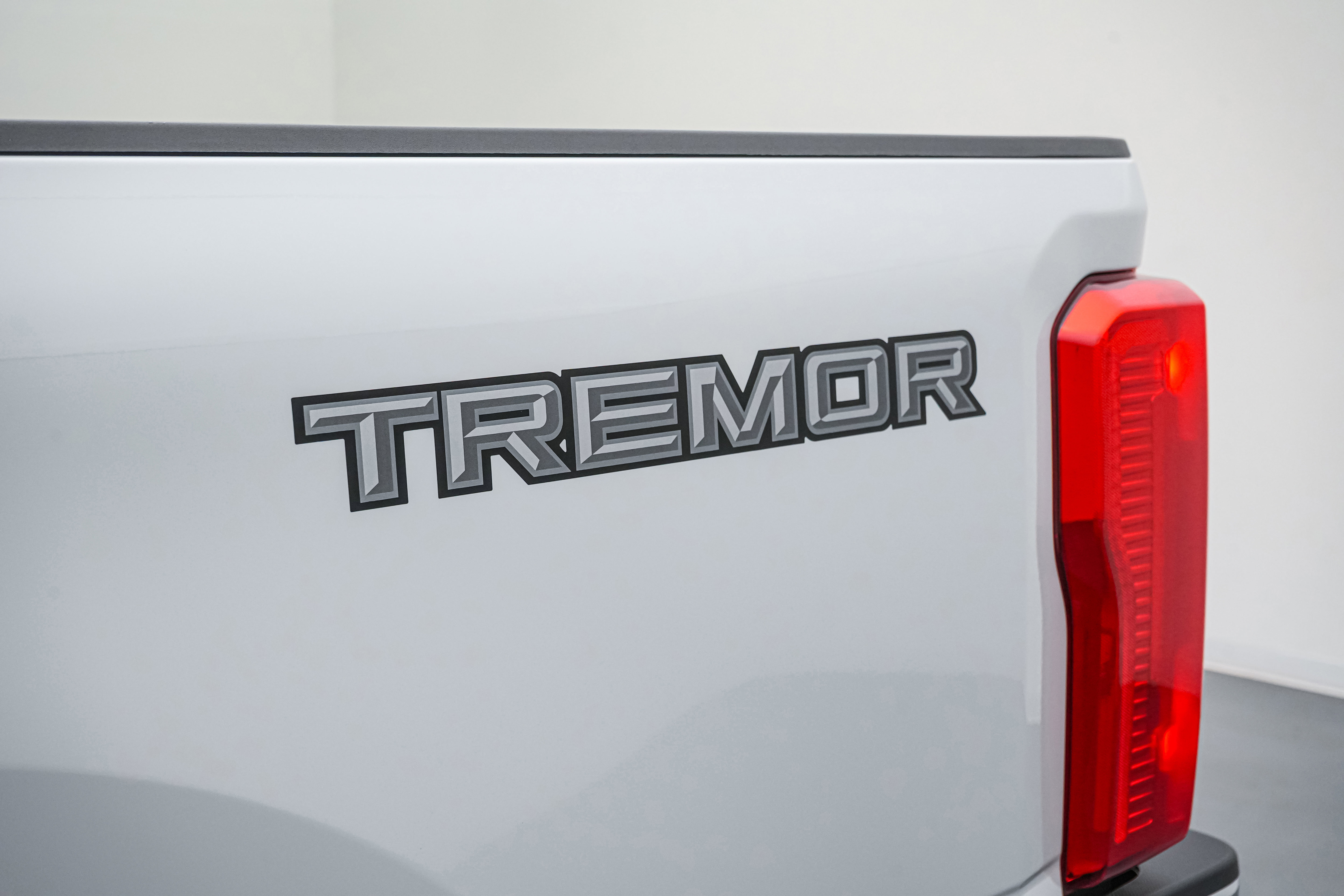 New 2026 Ford F250 XLT w/ Tremor Off-Road Package image 14
