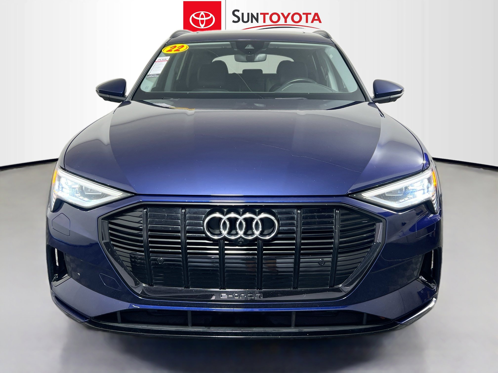 Used 2022 Audi e-tron Premium w/ Convenience Plus Package image 10