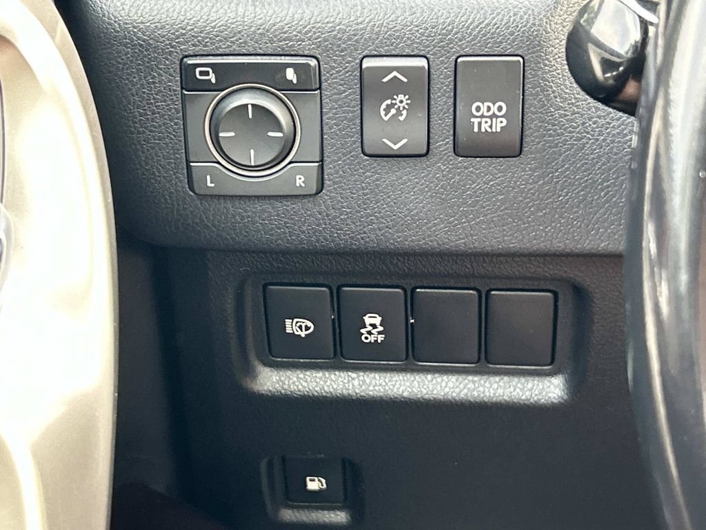 Used 2018 Lexus GX 460 Premium w/ Premium Package AWD/4WD image 28