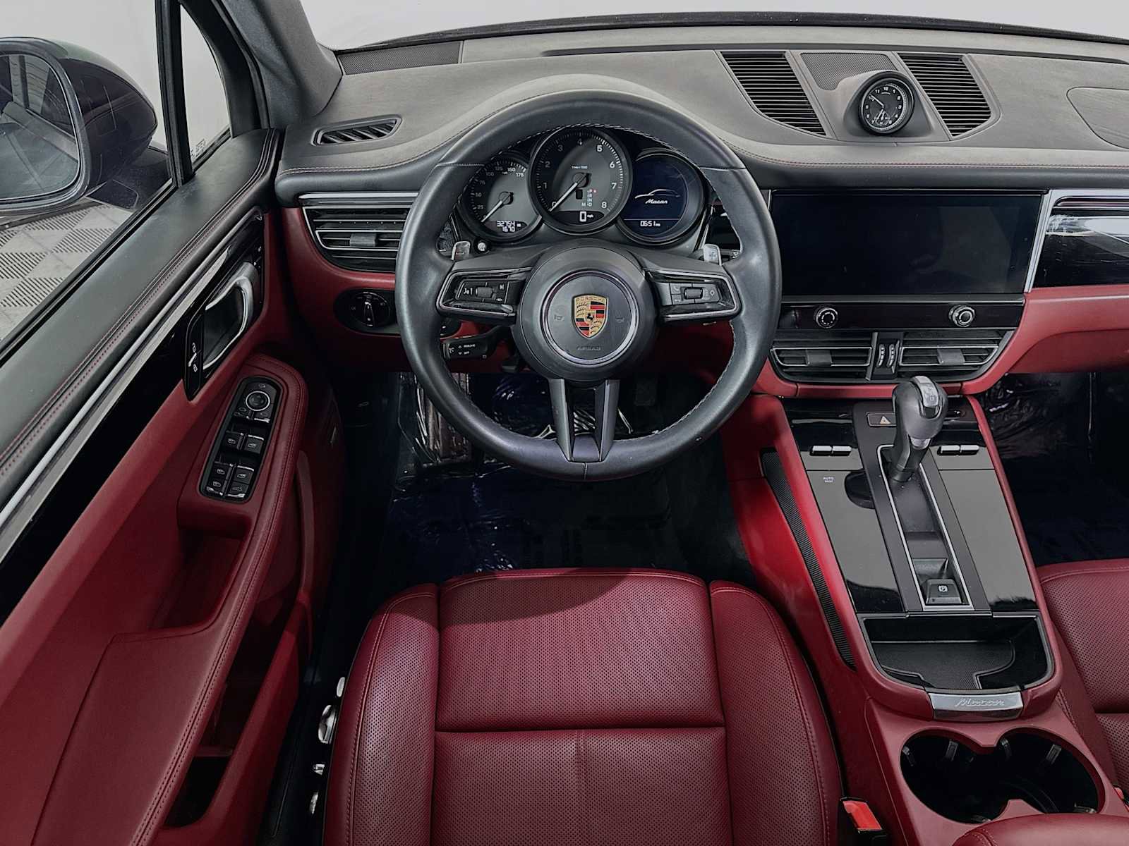 Certified 2022 Porsche Macan image 25