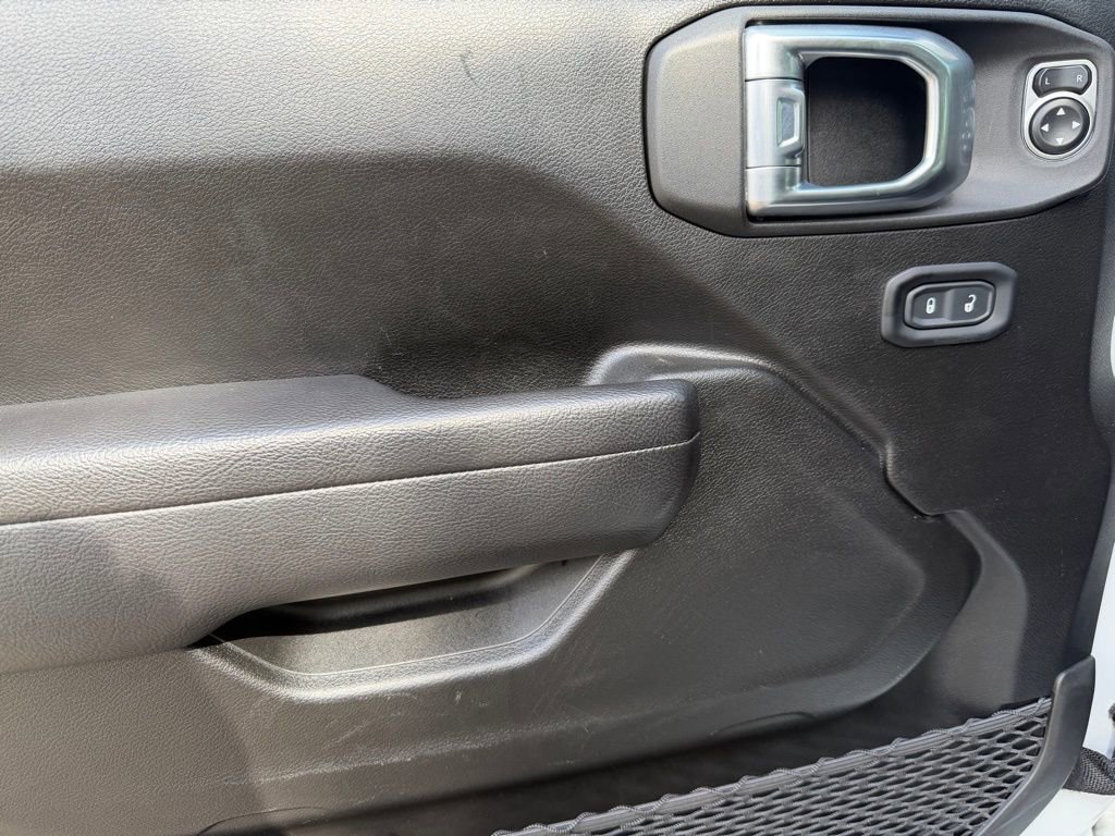 Used 2024 Jeep Wrangler Unlimited w/ Convenience Group image 18