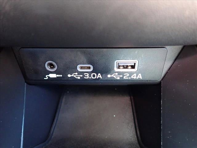 Used 2025 Subaru Legacy Premium AWD/4WD image 16