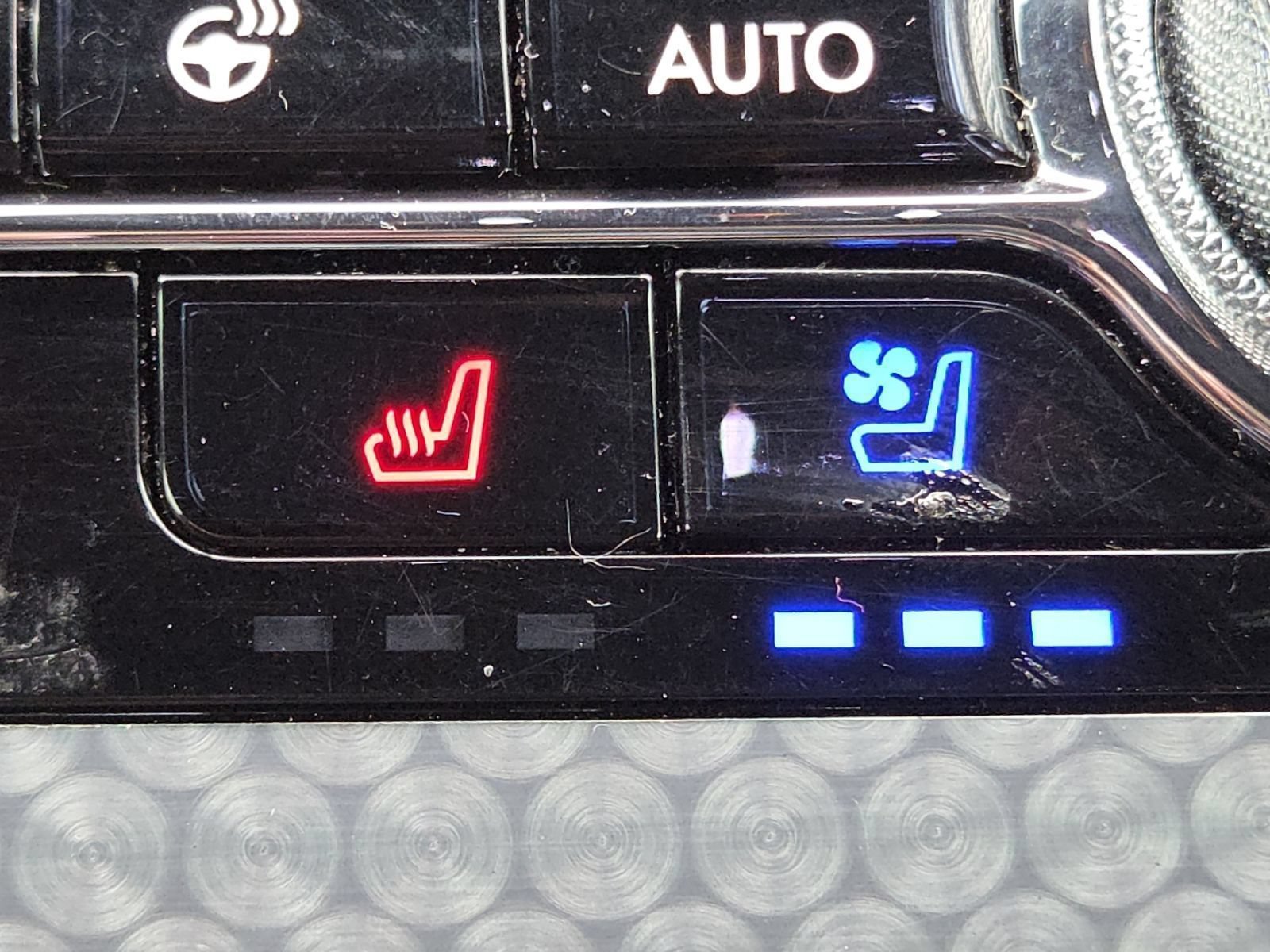 Used 2023 Lincoln Aviator Black Label AWD/4WD image 8