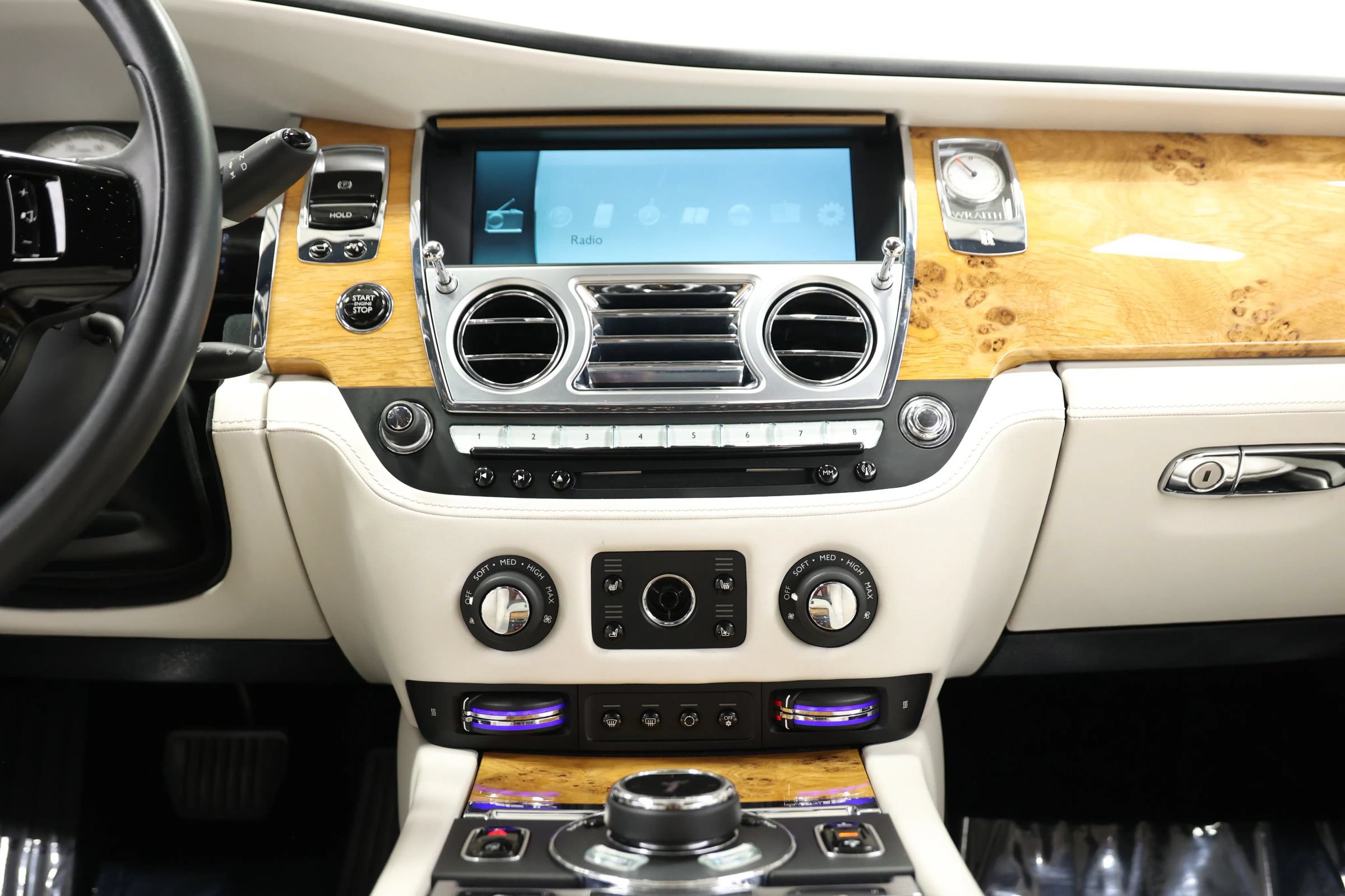 Used 2017 Rolls-Royce Wraith RWD image 41