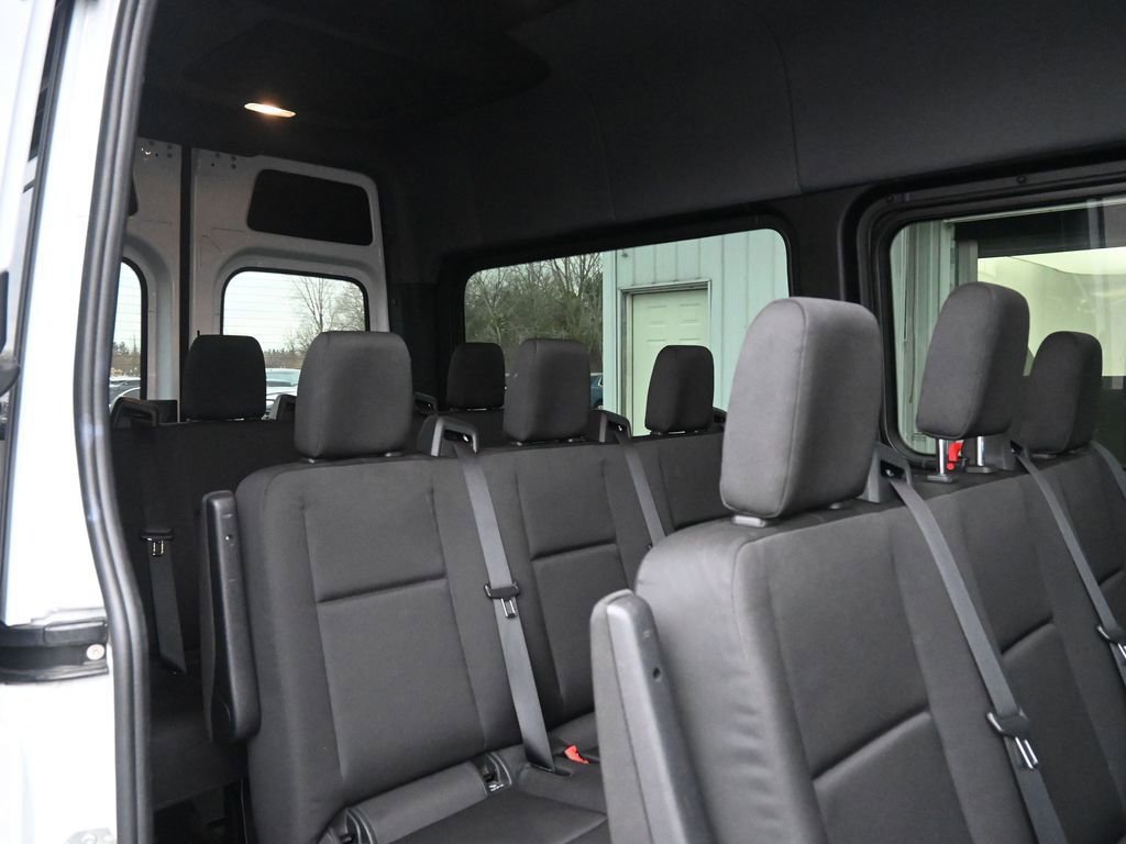 Used 2024 Mercedes-Benz Sprinter 2500 image 18