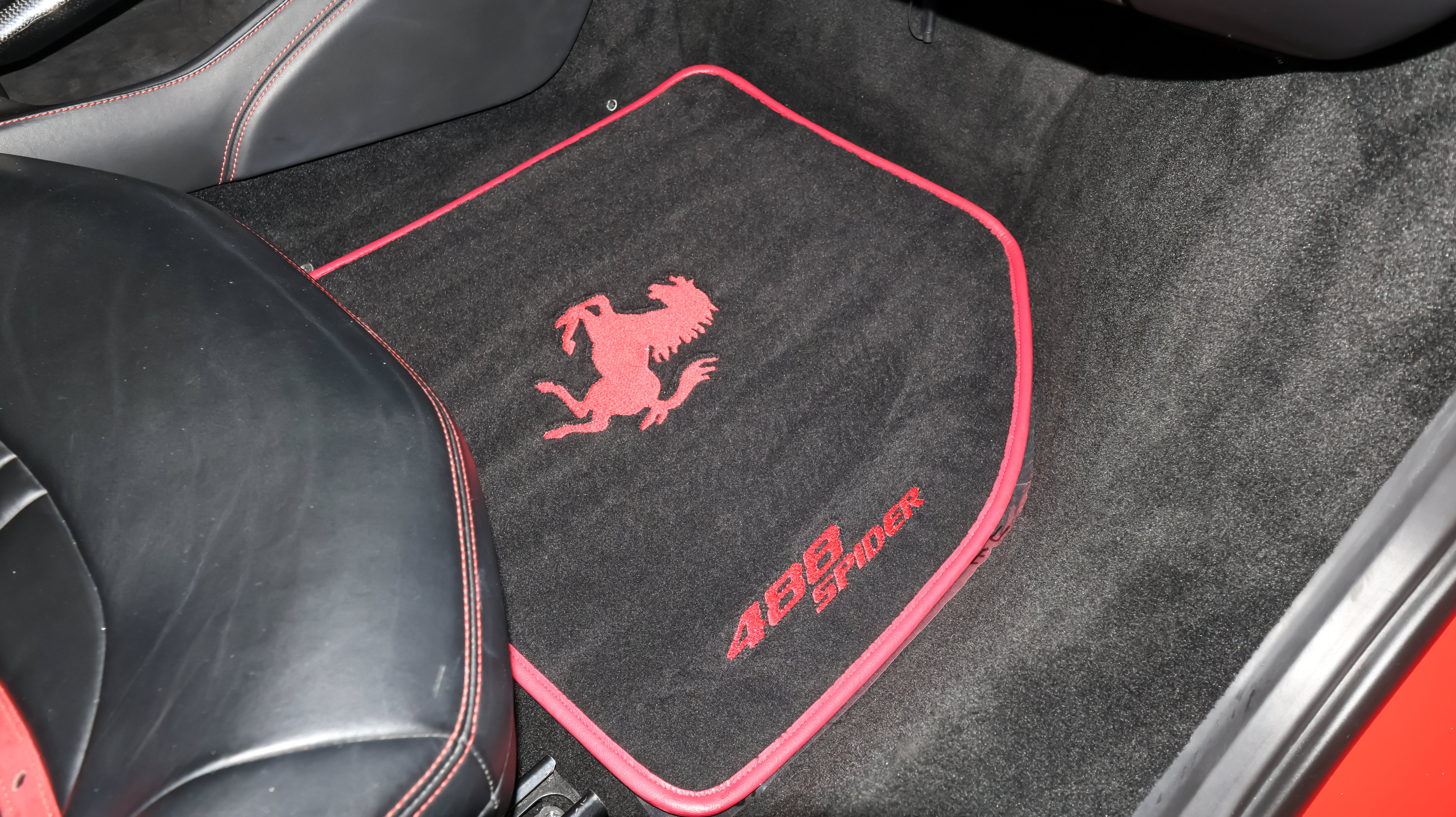Used 2019 Ferrari 488 Spider RWD image 53