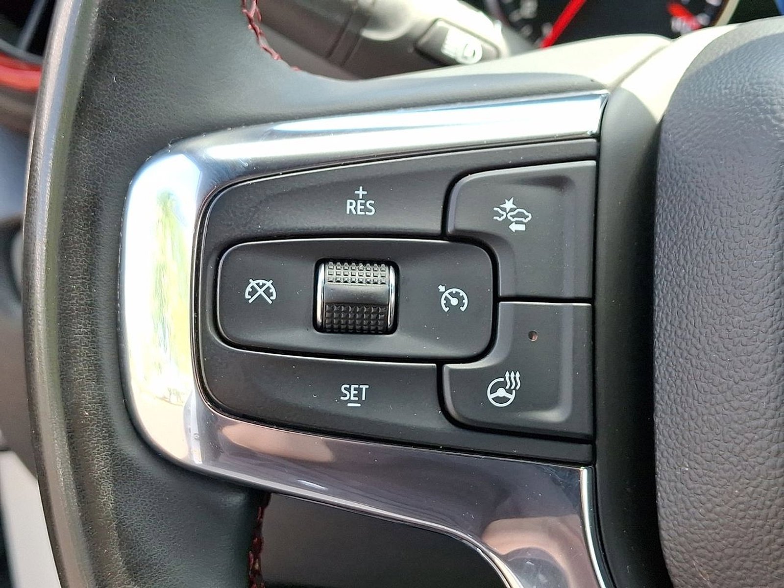 Certified 2023 Chevrolet Blazer RS w/ Driver Confidence II Package image 17