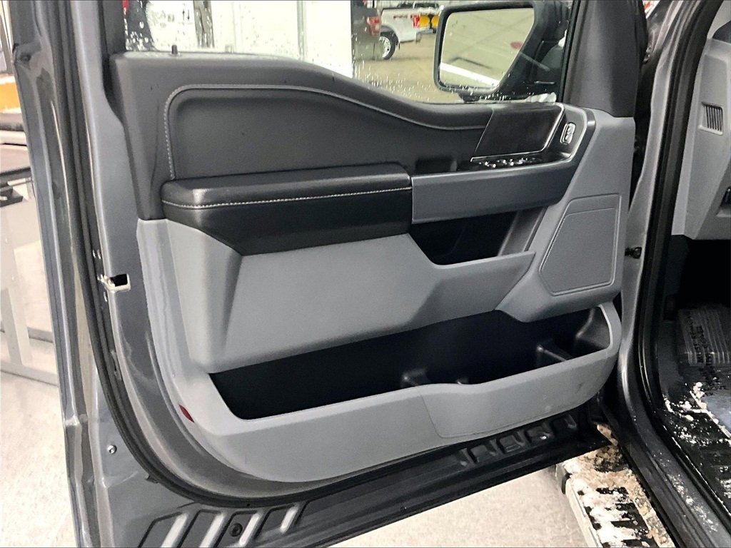 Used 2024 Ford F150 XLT w/ Mobile Office Package image 9