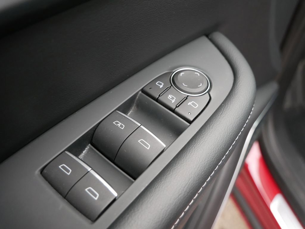 Used 2025 Buick Enclave Avenir w/ Trailering Package, 5000 lbs. image 15