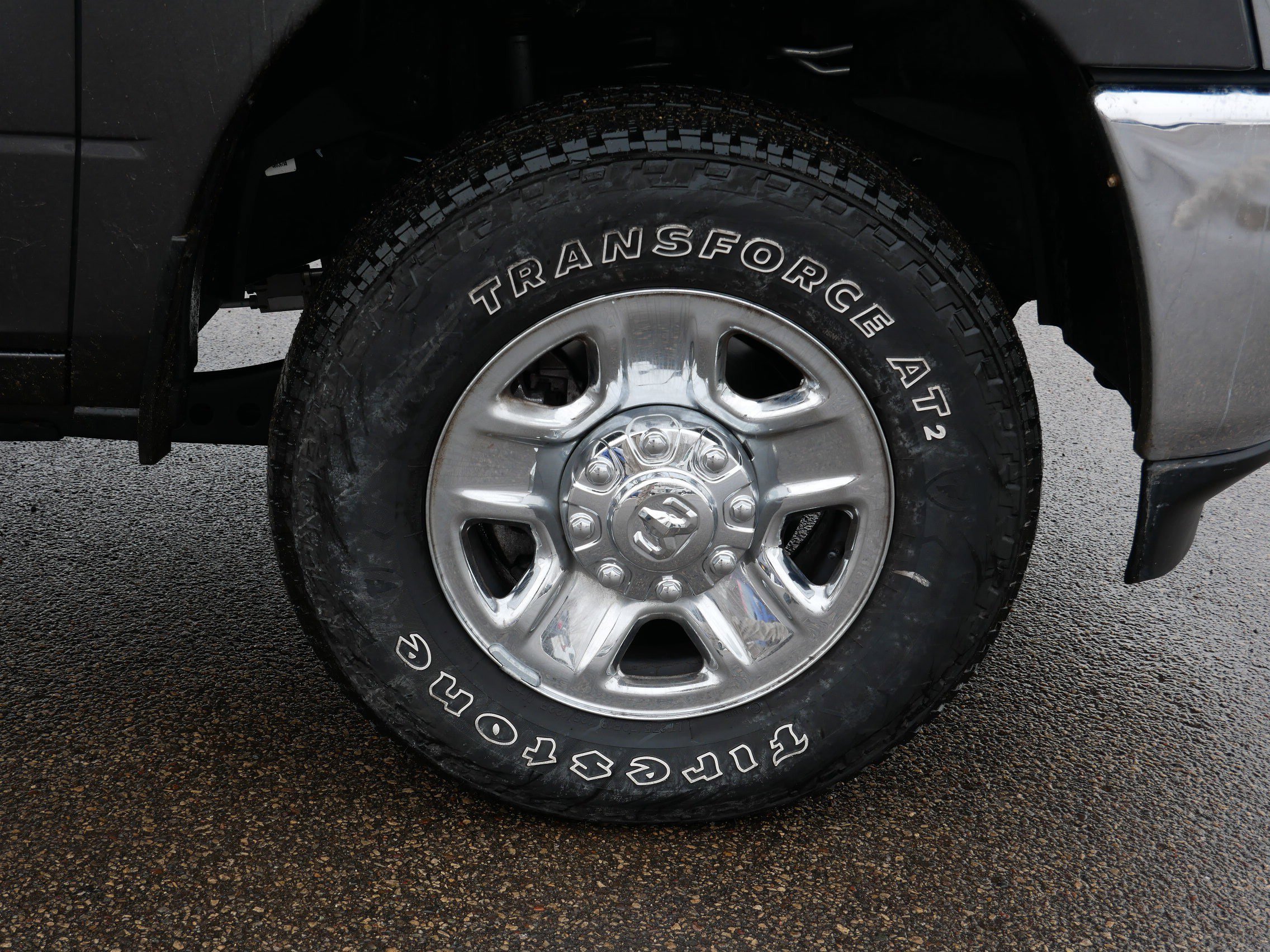 Used 2024 RAM 2500 Tradesman w/ Chrome Appearance Group image 15