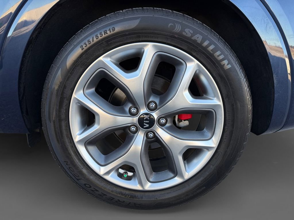 Used 2019 Kia Sorento SX FWD image 11