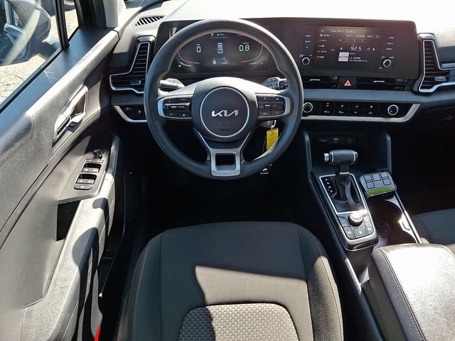 Used 2024 Kia Sportage LX FWD image 11