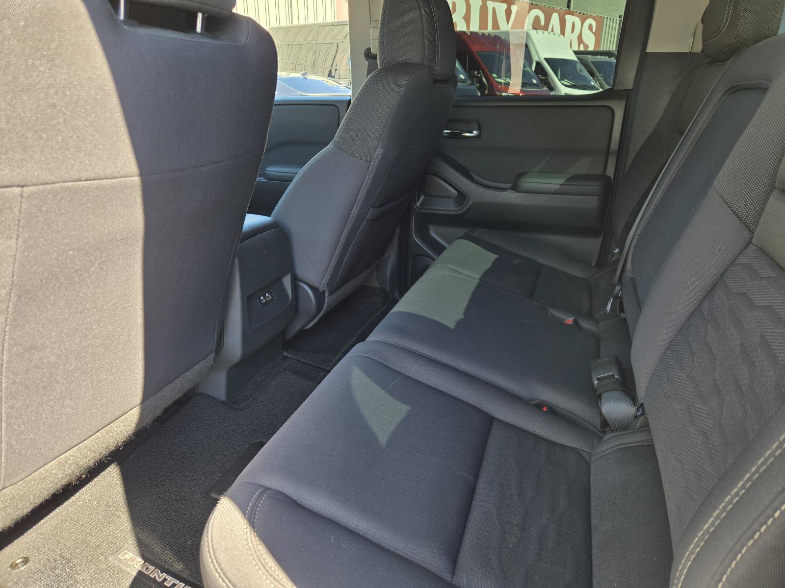 Used 2024 Nissan Frontier SV w/ Tow Package AWD/4WD image 26