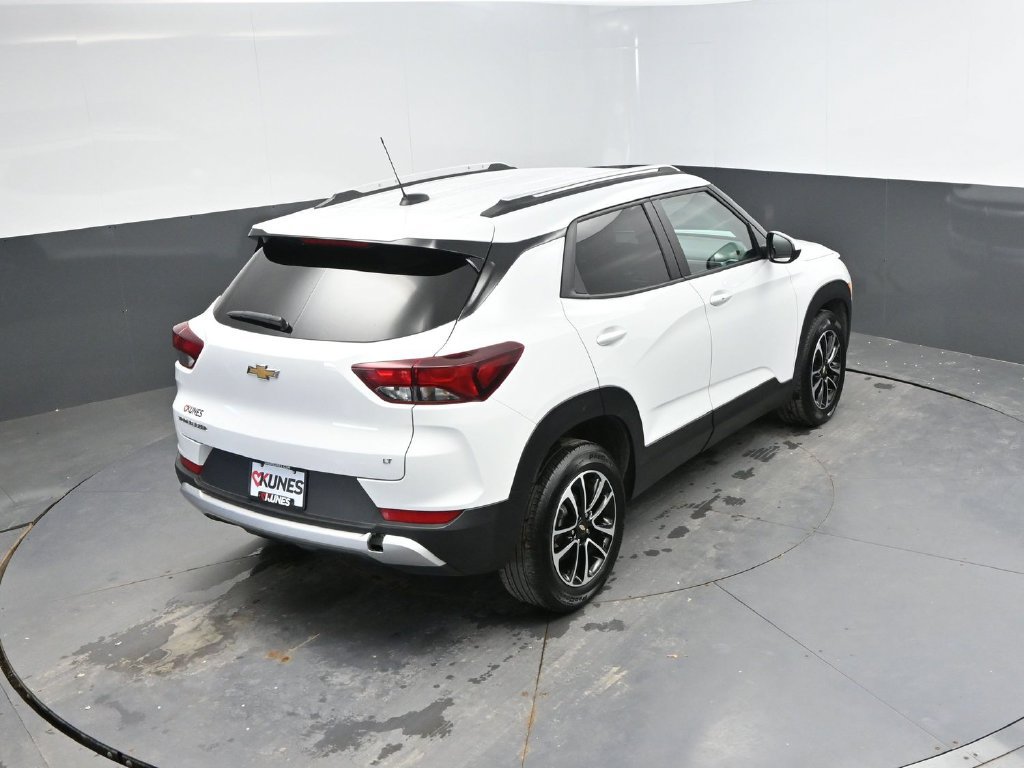 Used 2025 Chevrolet TrailBlazer LT FWD image 30