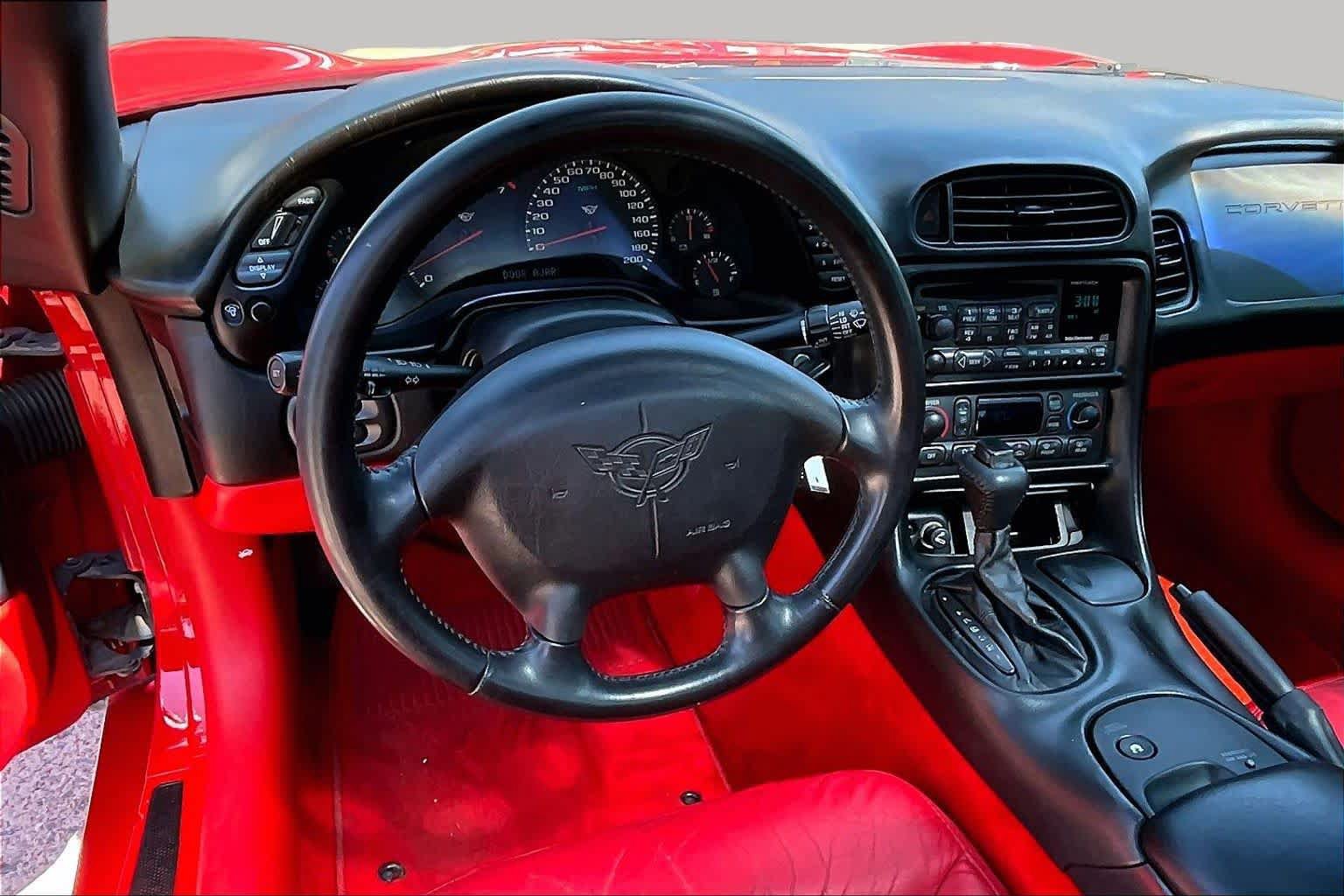 Used 2001 Chevrolet Corvette Coupe w/ Preferred Equipment Group2 RWD image 5