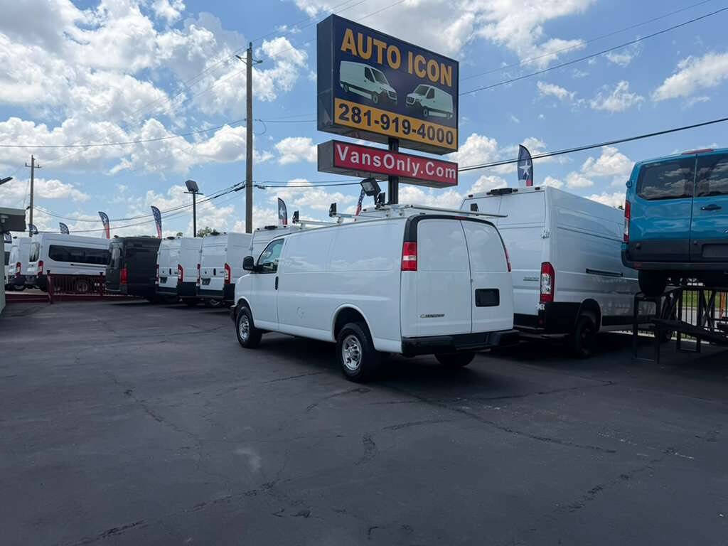 Used 2023 Chevrolet Express 2500 w/ Driver Convenience Package RWD image 29