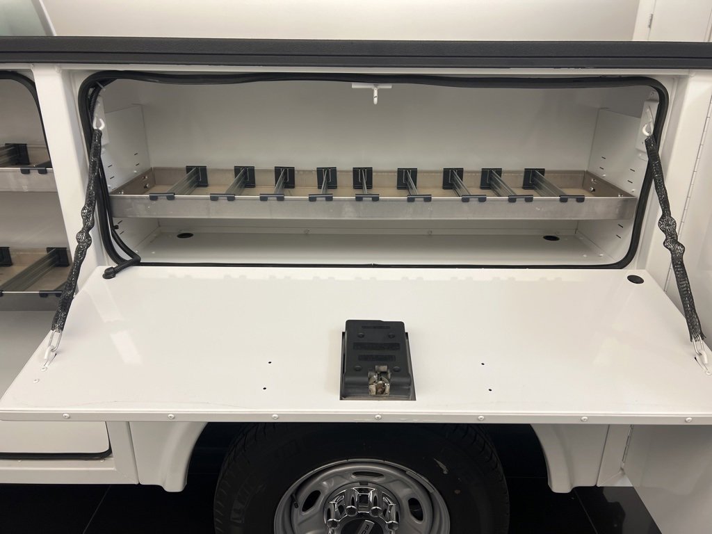 New 2026 Ford F250 XL w/ XL Chrome Package image 26