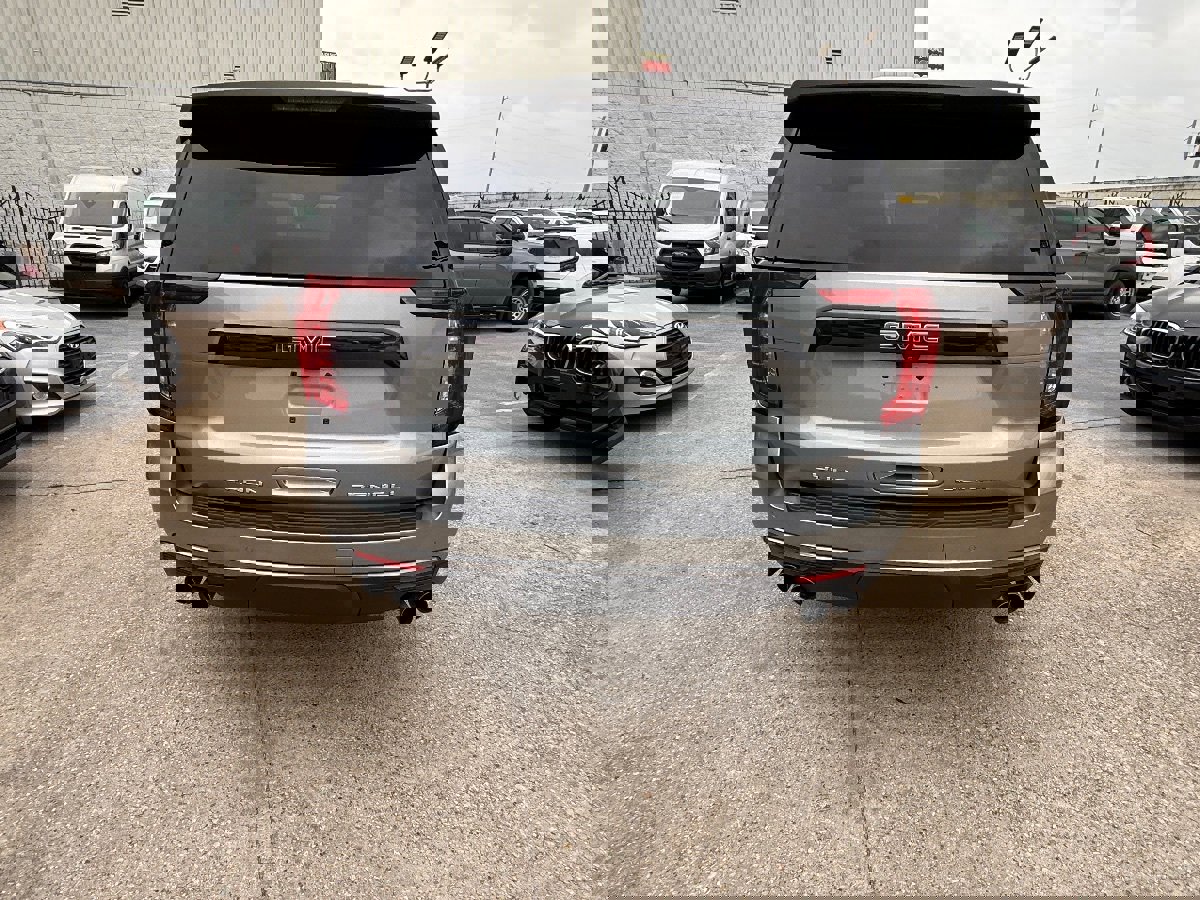 Used 2024 GMC Yukon Denali Ultimate image 5