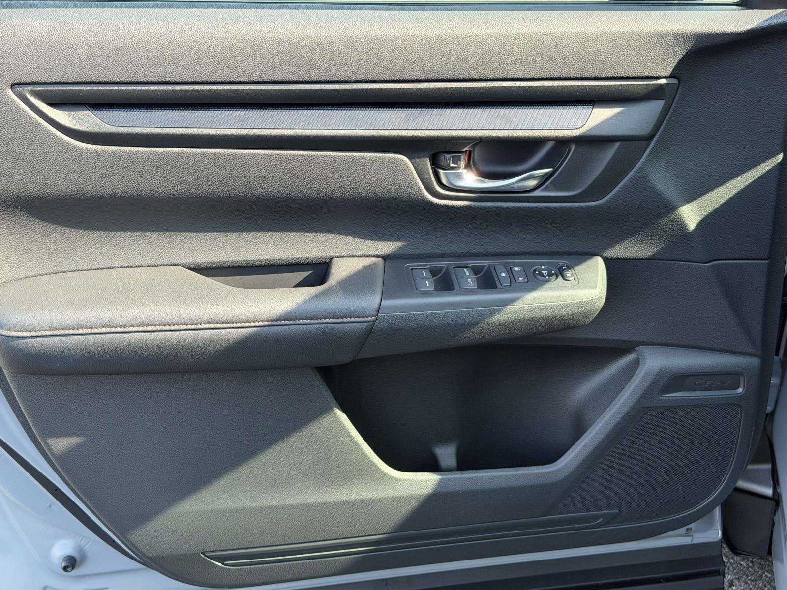 Used 2026 Honda CR-V Sport image 6