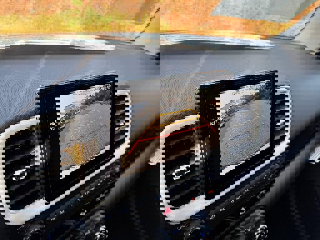 New 2025 Hyundai Venue Limited image 38