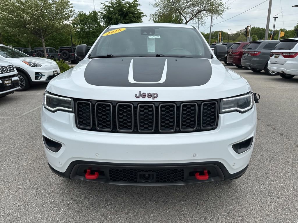 Used 2018 Jeep Grand Cherokee Trailhawk w/ Trailhawk Luxury Group AWD/4WD image 3