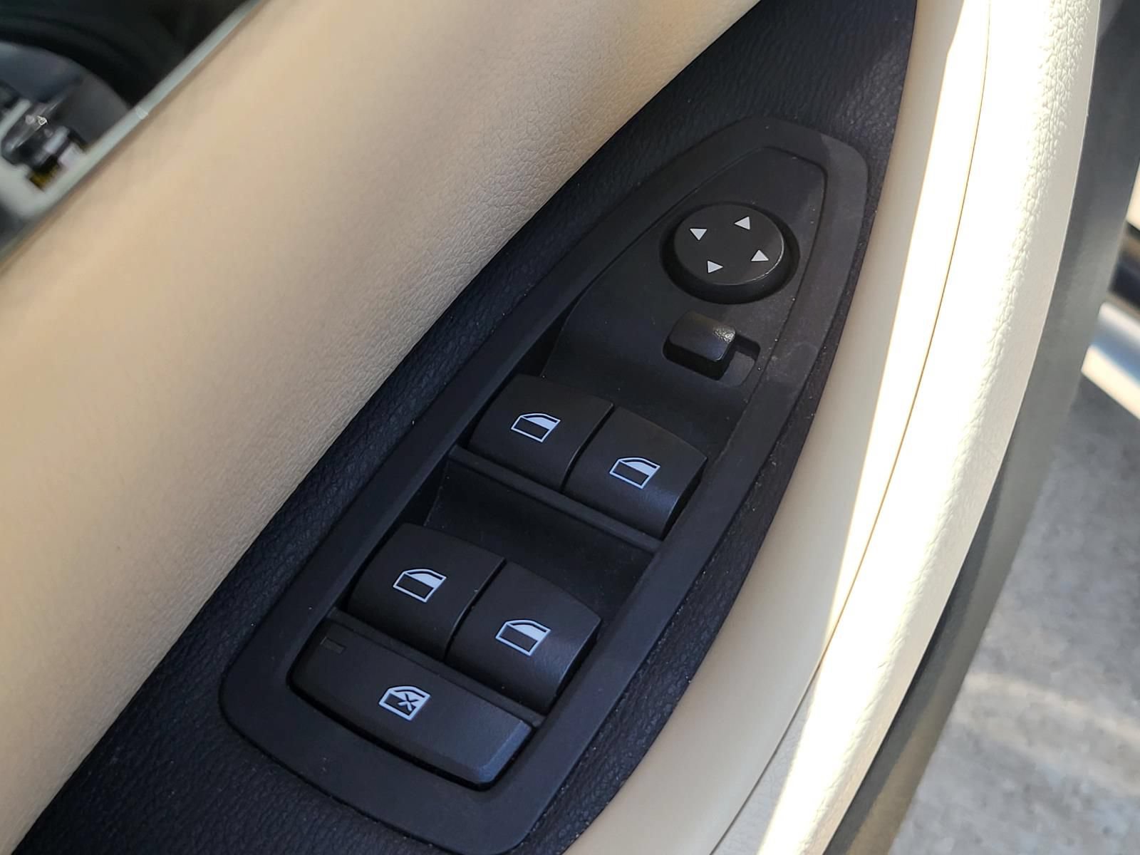Used 2018 BMW X1 xDrive28i AWD/4WD image 21