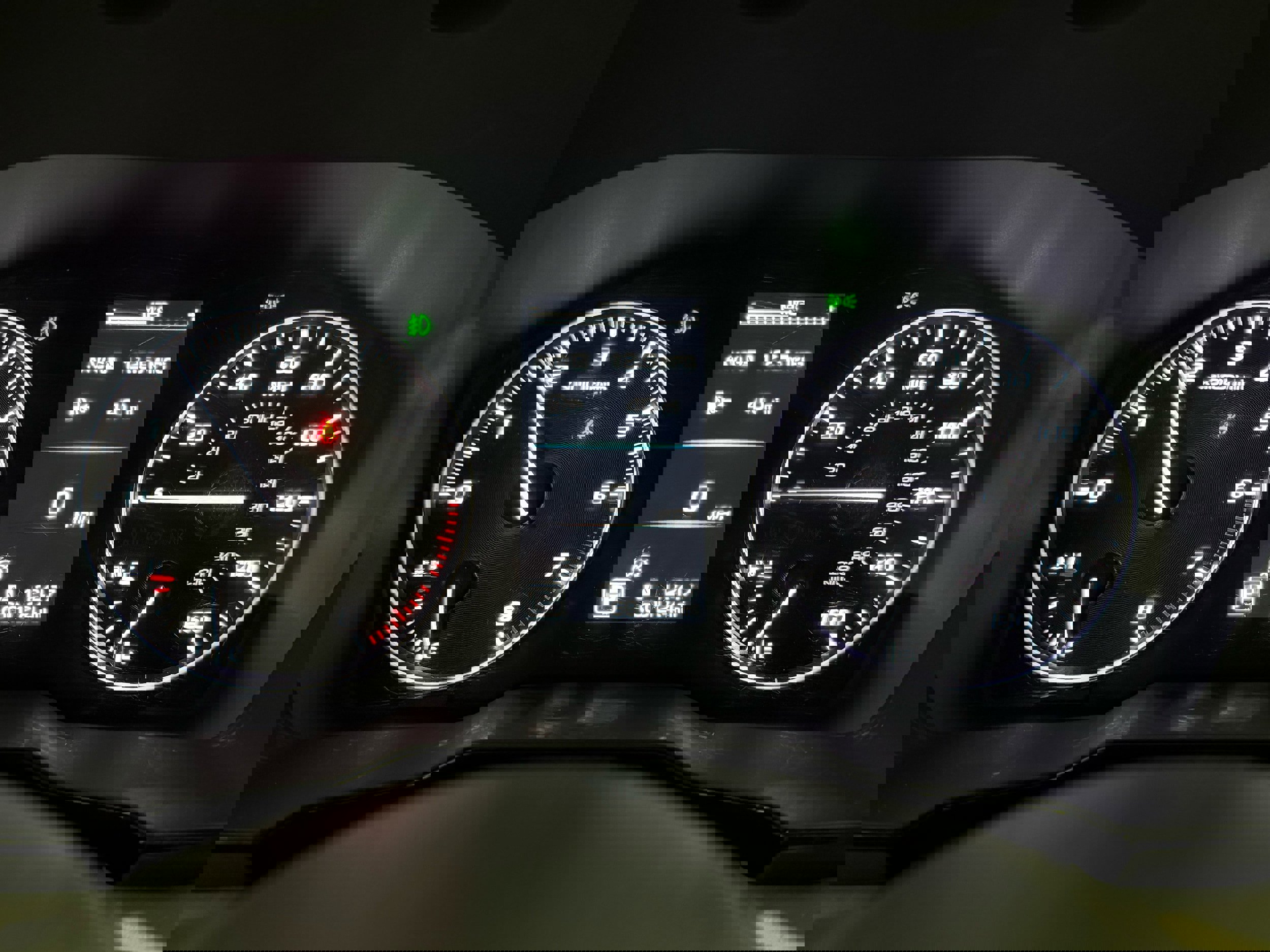 Used 2020 Subaru Outback Premium image 8