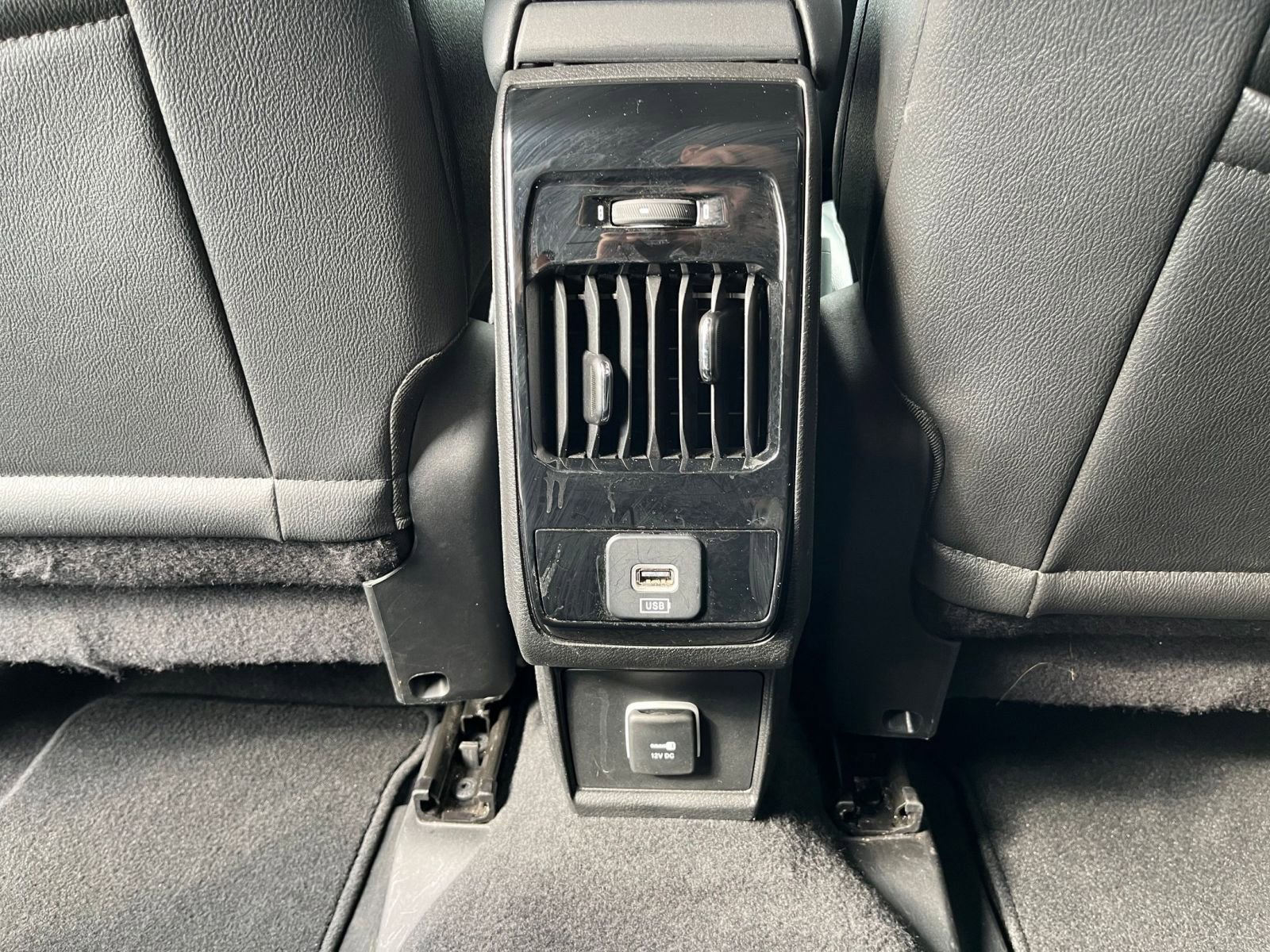 Used 2025 Jeep Compass Limited image 22