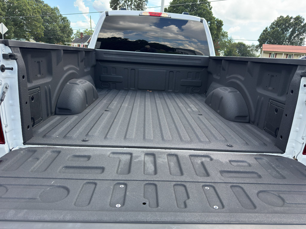 Used 2024 Ford F150 XL w/ Equipment Group 103A High RWD image 6