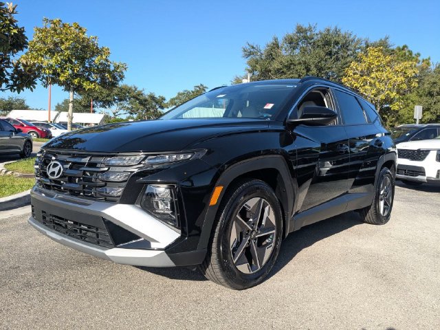 Used 2026 Hyundai Tucson SEL FWD image 2