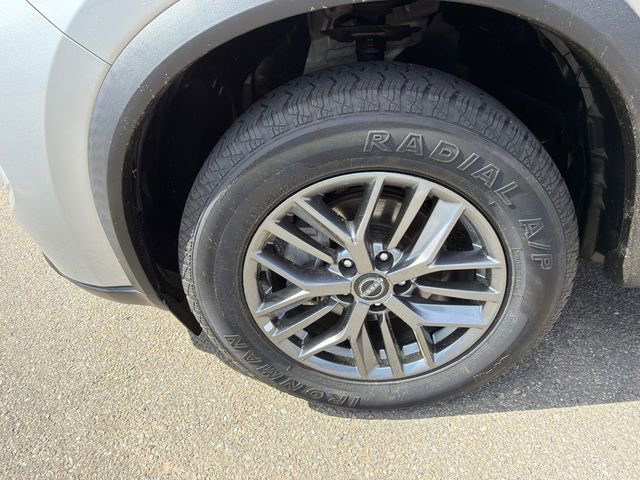 Used 2024 Nissan Rogue S image 11