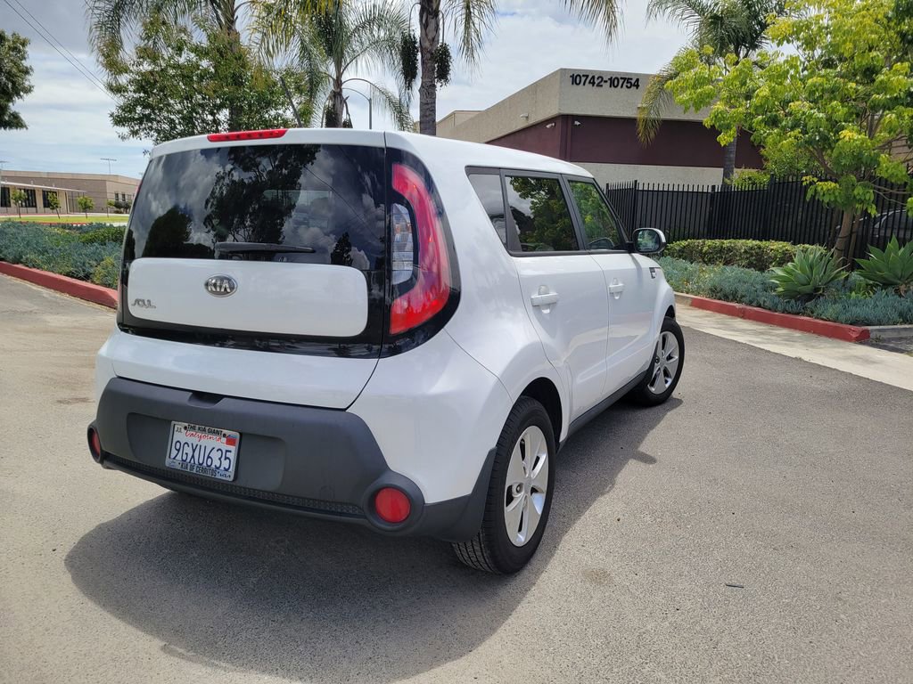 Used 2014 Kia Soul FWD image 4