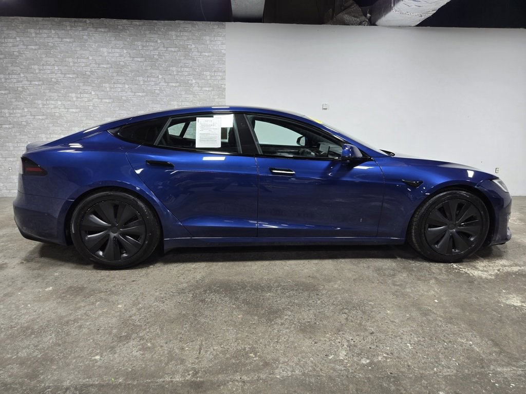 Used 2022 Tesla Model S image 3