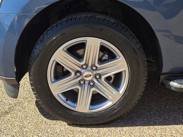 Used 2019 Ford Expedition Max XLT w/ Equipment Group 202A RWD image 11