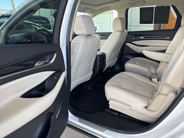 Used 2024 Buick Enclave Essence w/ Experience Buick Package FWD image 18