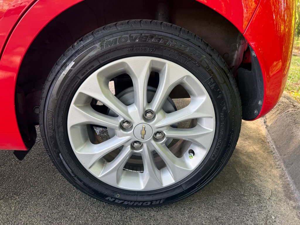 Used 2020 Chevrolet Spark LT FWD image 29