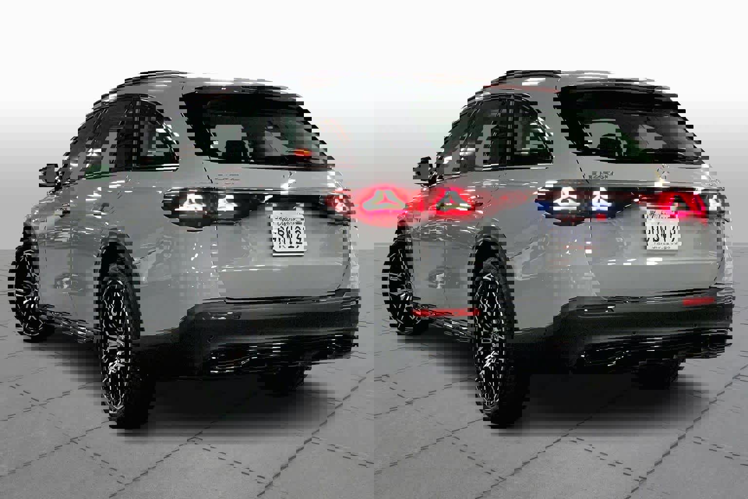 Used 2025 Mercedes-Benz E 450 4MATIC All-Terrain Wagon image 11