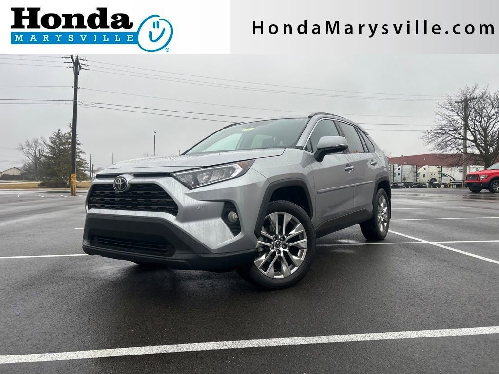 Used 2021 Toyota RAV4 XLE Premium image 1