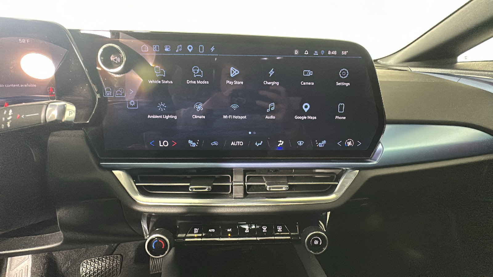 Used 2024 Chevrolet Equinox EV LT FWD image 27