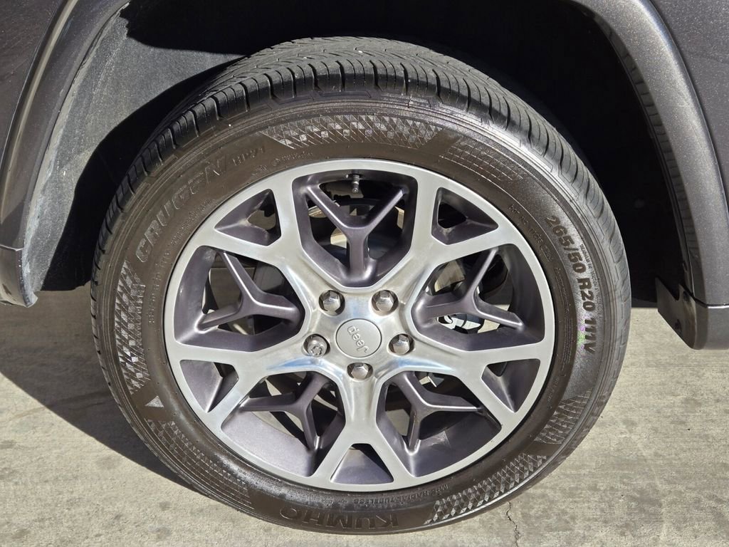 Used 2018 Jeep Grand Cherokee Limited image 9