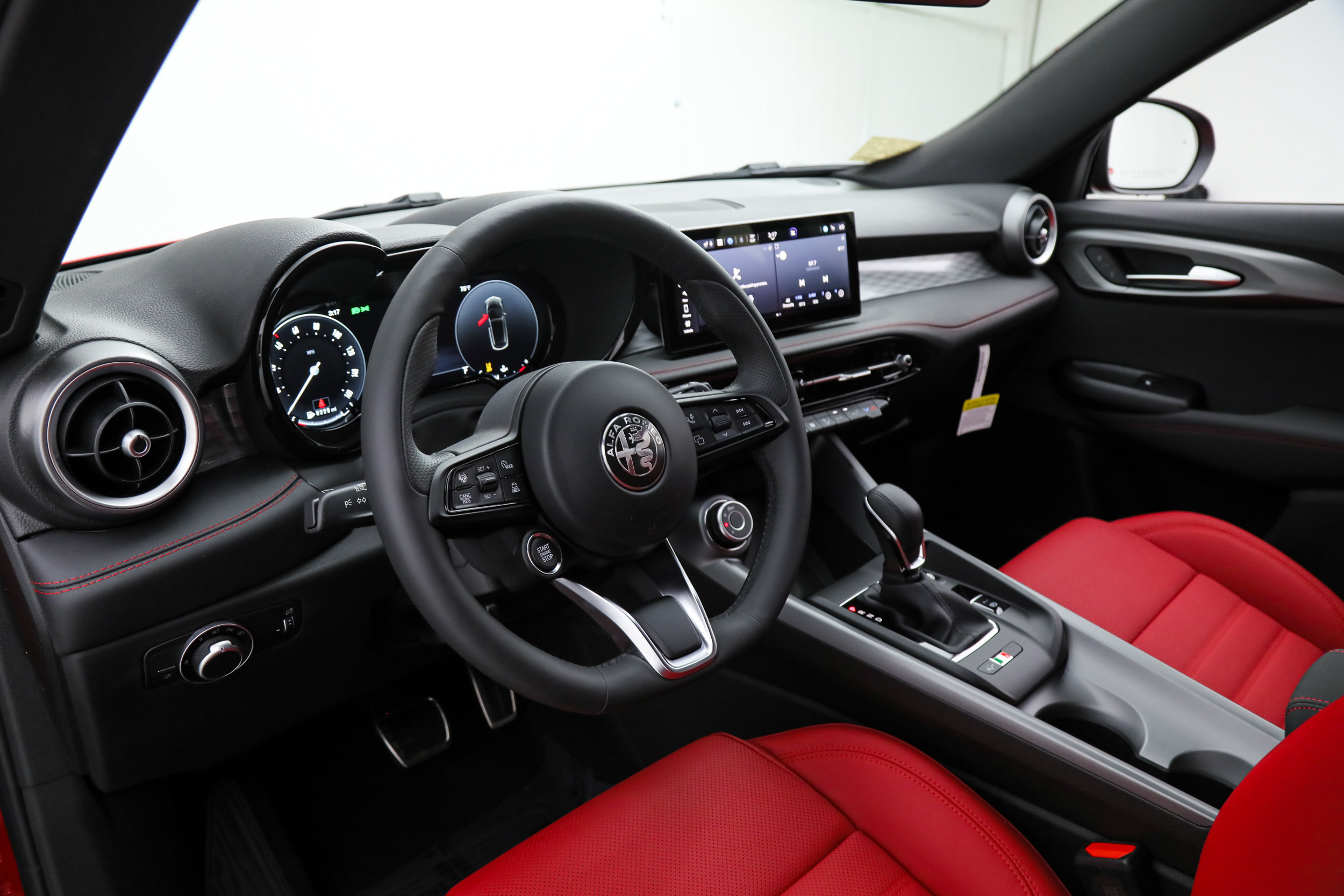 New 2026 Alfa Romeo Tonale w/ Red Premium Package AWD/4WD image 16