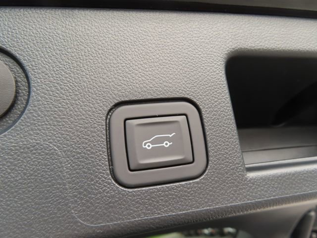 Used 2025 Chevrolet Equinox ACTIV w/ Safety and Technology Package AWD/4WD image 41